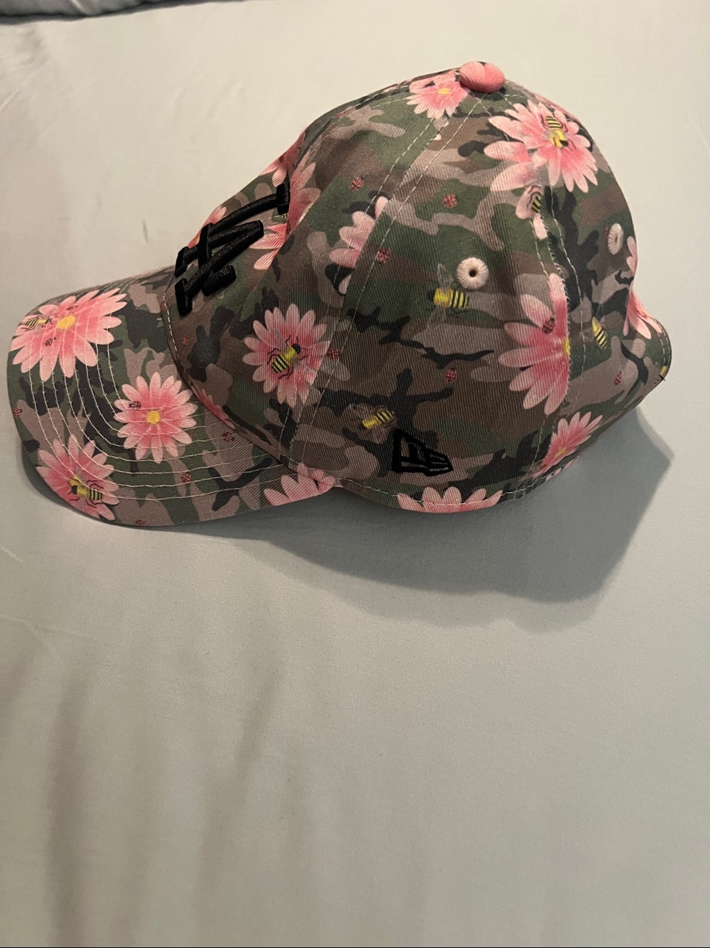 Women's Los Angeles Dodgers New Era Camo Floral Morning 9TWENTY Adjustable Hat - Picture 7 of 11